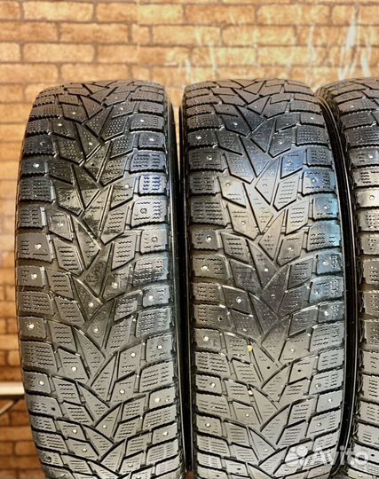 Dunlop Grandtrek Ice 02 215/65 R16