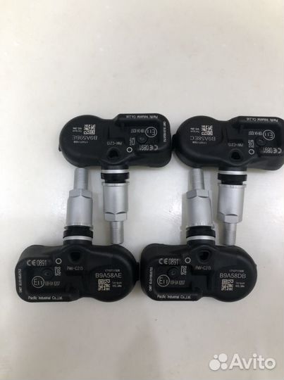 Датчик давления в шинах Toyota LC200
