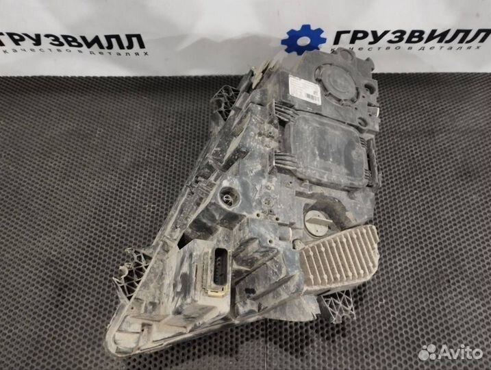 Фара правая Volvo FH4 22239217