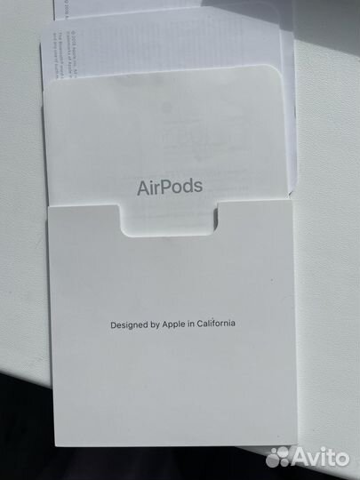 Коробка от наушников Apple AirPods