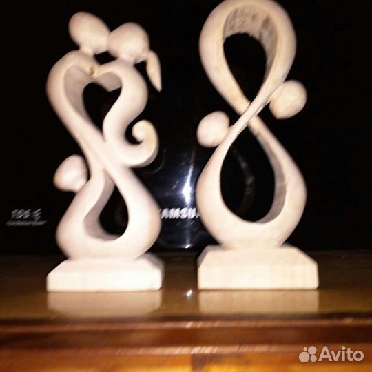 Статуэтка из дерева