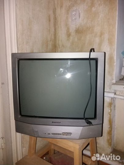 Телевизор б/у