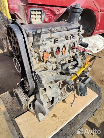 Двс двигатель VW Audi Skoda 1.6 BSF