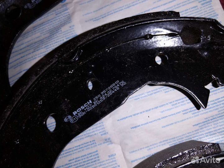 Тормозные колодки для ford эко sport задние,новые