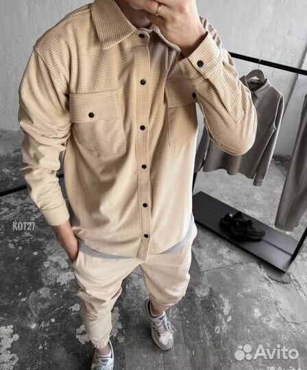 Мужской костюм