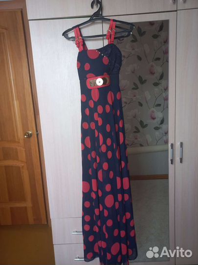 Вечернее платье