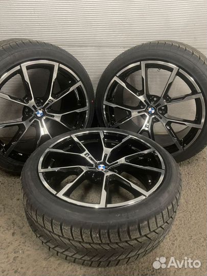 R20 Triangle PL02 275/35, PCD 5x112 DIA 66.6