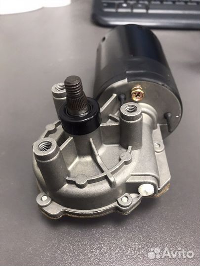 Мотор стеклоочистителя