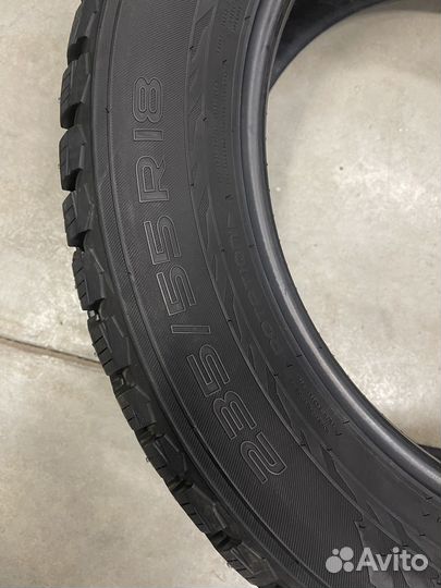 Nokian Tyres Hakkapeliitta 9 235/55 R18