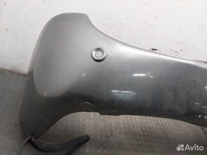 Бампер задний Chrysler Voyager