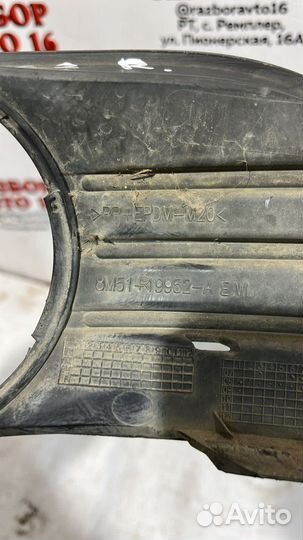 Накладка, заглушка, облицовка птф правая Focus 2