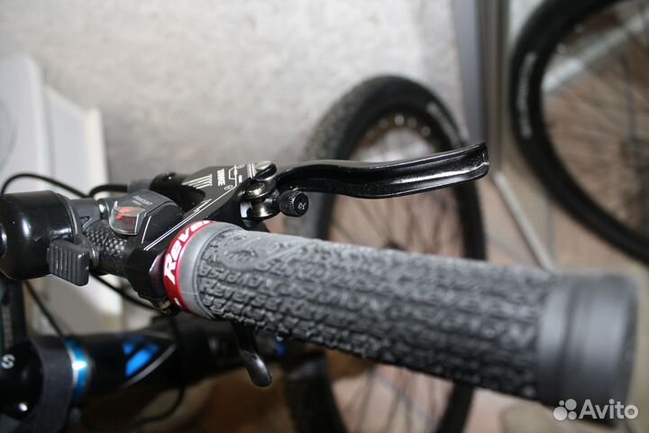 Велосипед Welt/carbon Rock/Fall /Shox /Bros/ Deore