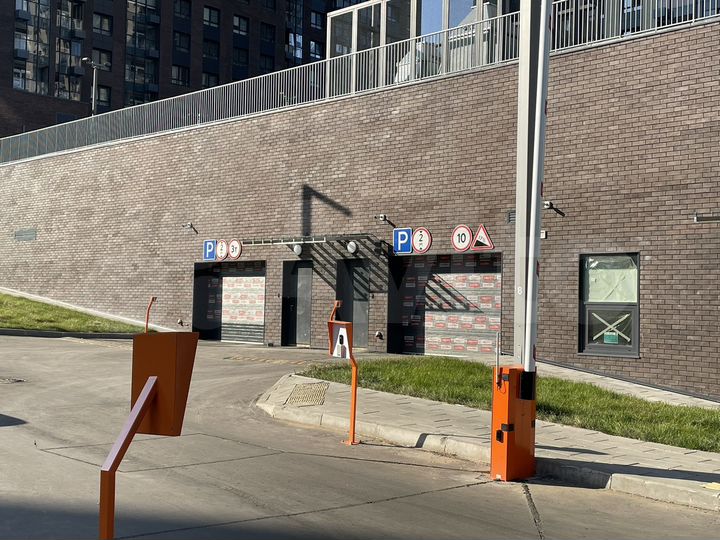 Машиноместо, 17 м²