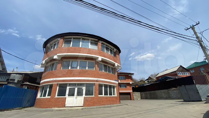 Коттедж 1250 м² на участке 9 сот.