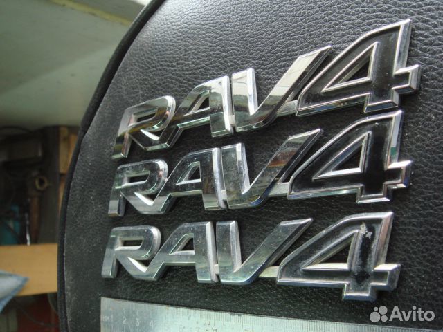Рав4 Эмблема Крышки багажника Toyota RAV 4 2013-нв