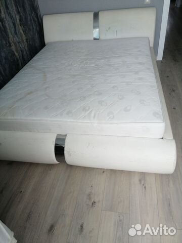 Кровать двухспальная с матрасом бу 160 200 купить в Калининграде ...