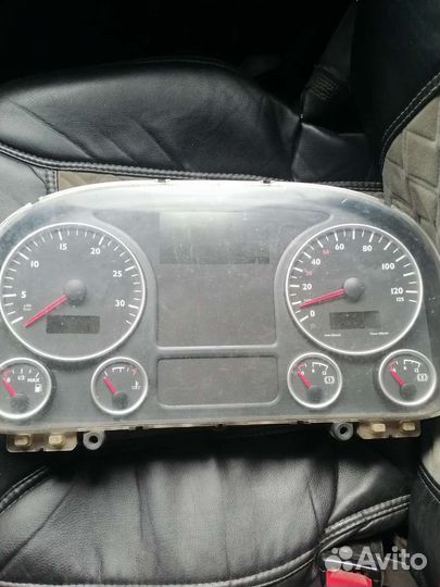 Приборная панель