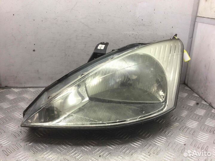 Фара левая Ford Focus Eydc