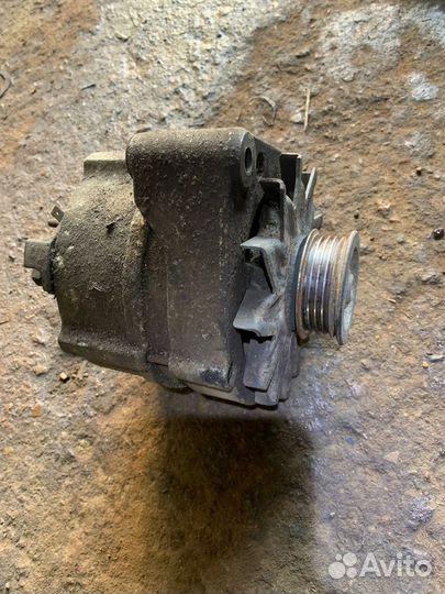 Генератор Saab 9000