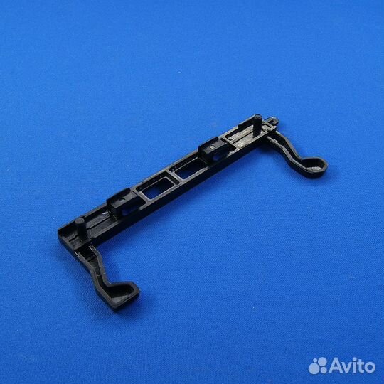 Крючок двери для микроволновки samsung DE64-00264A