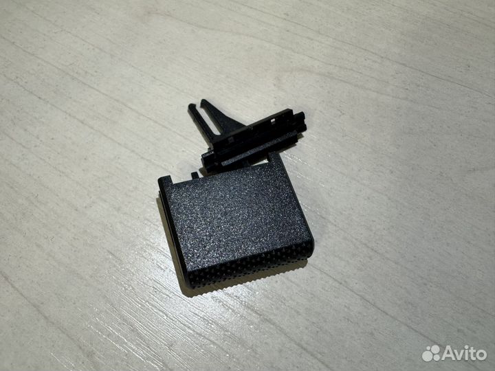 Язычок дефлектора Porsche Macan 2018-2024гг