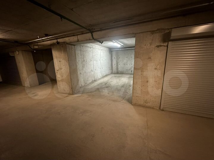 Машиноместо, 20 м²