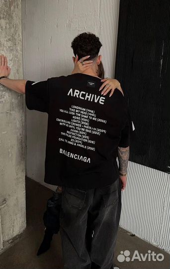 Balenciaga archive футболка