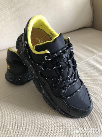 Кроссовки для девочки 36 размер