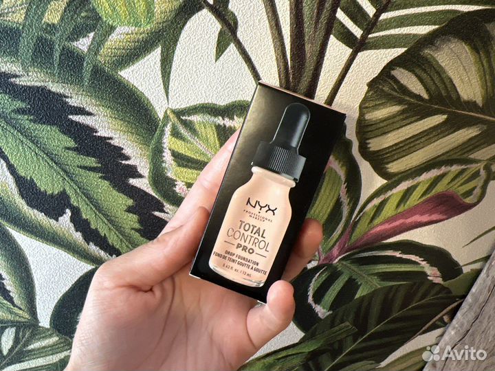 Тональный крем nyx