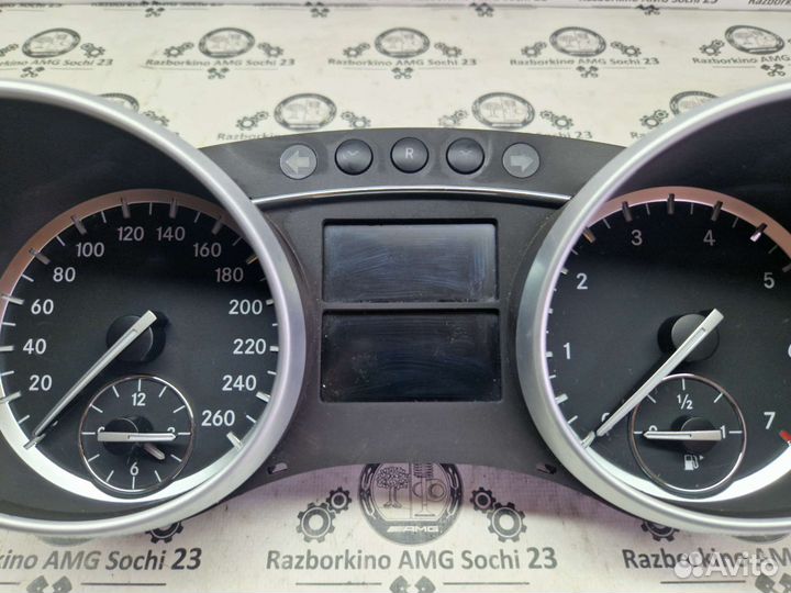 Панель приборов для Mercedes W164 W251