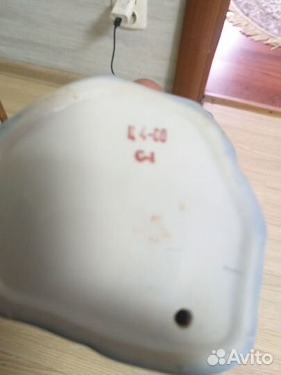 Статуэтка фарфор