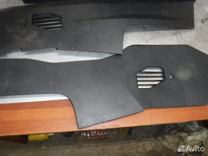 Консоль между сидений Ford Mondeo 3 cjba 2006