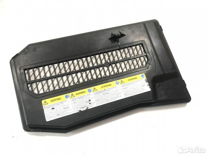 Крышка акб Porsche Cayenne