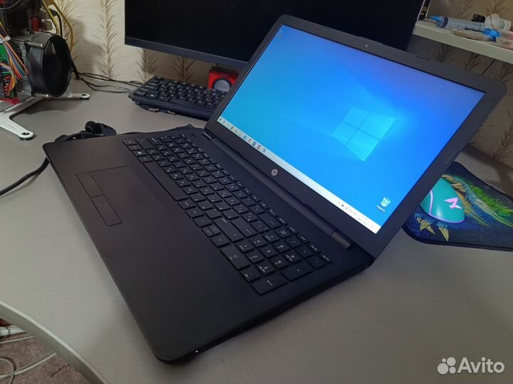 HP: 15.6, A6-9220, R5 m330, 6gb ddr4, ssd500