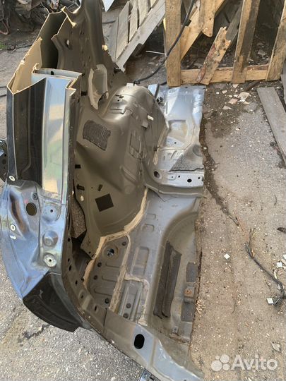 Четверть задняя левая Toyota Rav 4 40