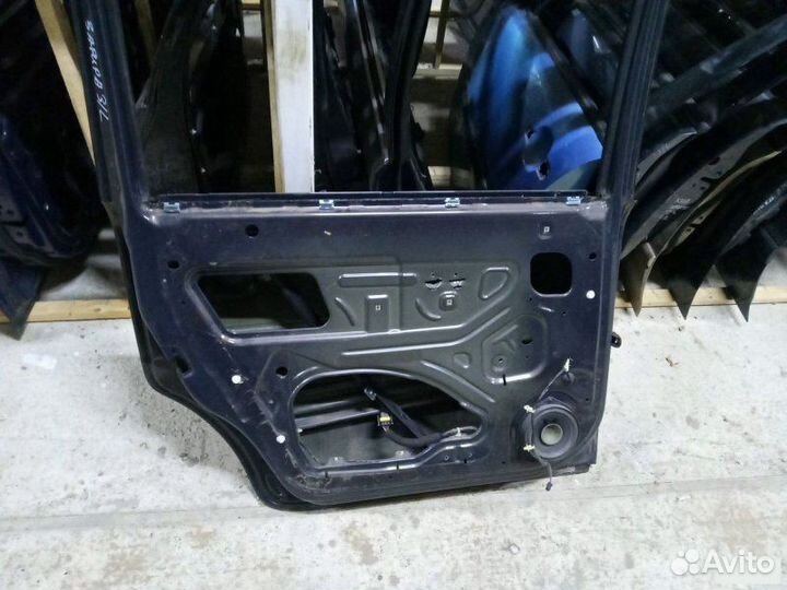 Дверь задняя левая Opel Zafira B Z18XER