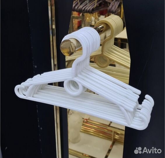 Вешалки плечики 10шт