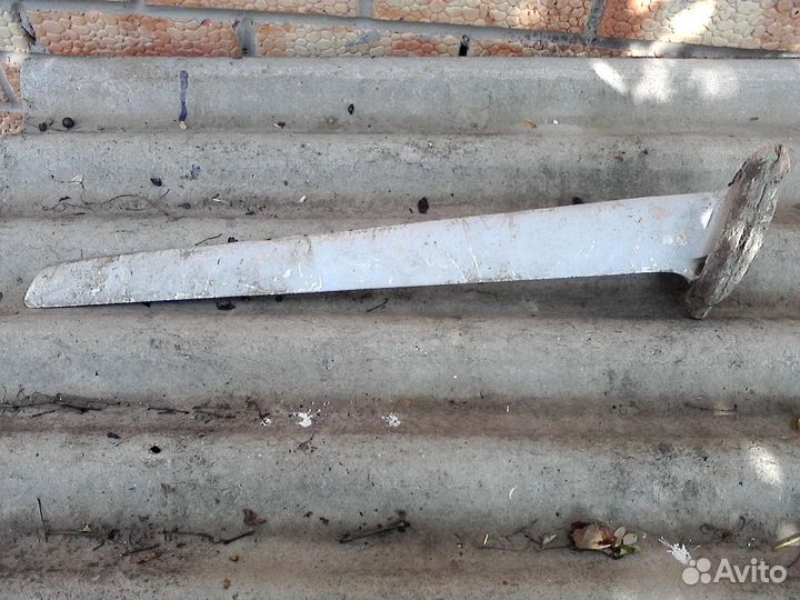 Антенна 100 - 140 мгц самолётная