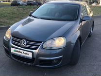 Volkswagen Jetta 1.6 AT, 2008, 320 000 км, с пробегом, цена 715 000 руб.