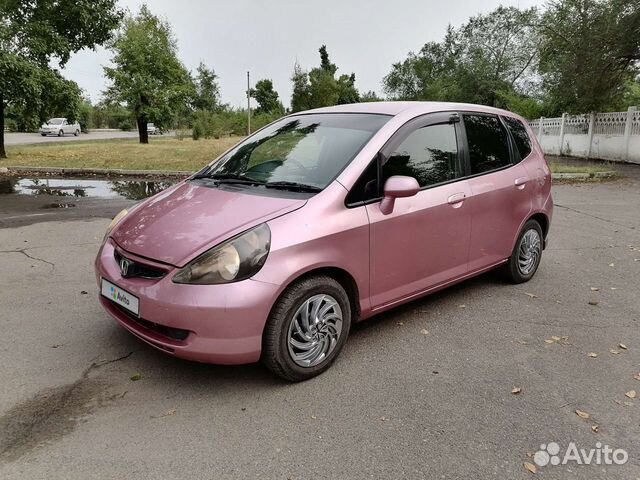 Honda fit 2001. Honda fit 2001 года. Авито абакан автомобили. Спецтехники абакане автосалон. Авито абакан автомобили.