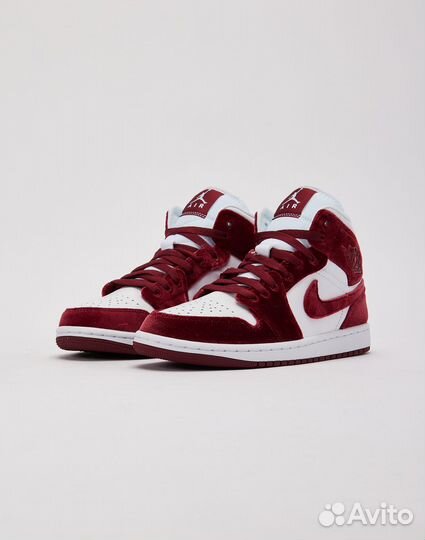 Air Jordan 1 Mid Red Velvet