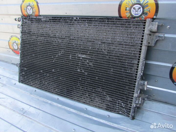 Радиатор кондиционера Renault Laguna 2 01-08г