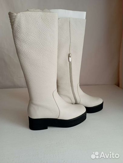 Сапоги женские белые Pollini