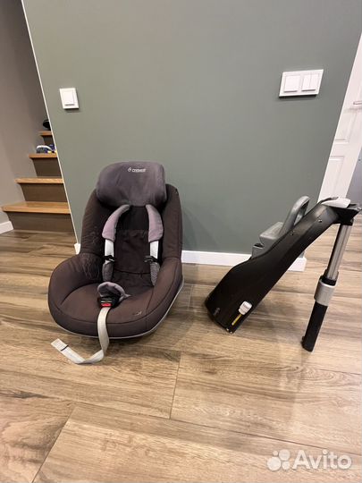 Автомобильное кресло maxi cosi и база family fix