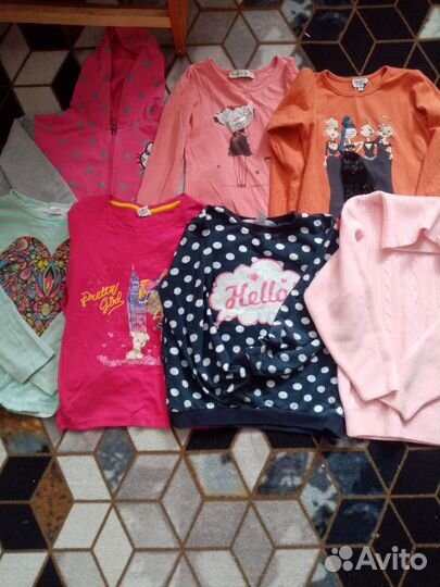 2 пакета одежды на 6-8лет