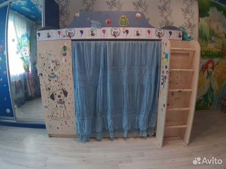 Кровать-чердак двухярусная