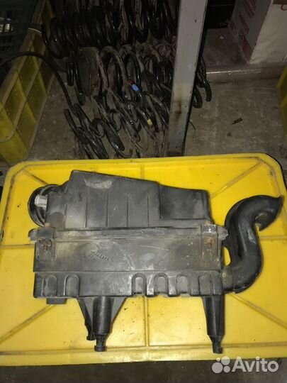 Корпус воздушного фильтра Ford Transit Connect TC7