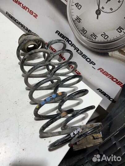 Пружина пружины задняя задние Skoda Fabia 2