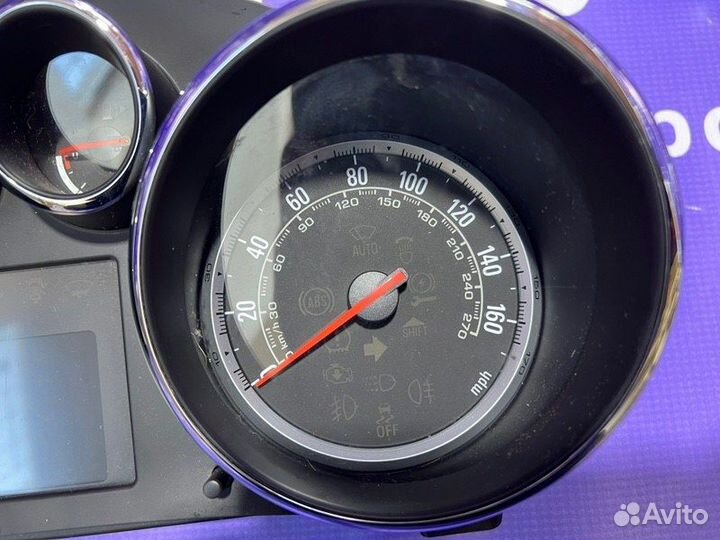 Панель приборов Opel Astra J A16XER 2012