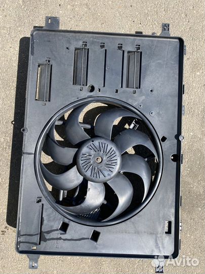 Диффузор радиатора Volvo V70 BW 6G918C607